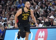 开云官网-日本男篮鏖战雄鹿，库里打破历史纪录的简单介绍