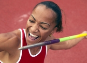 开云下载-切特主宰攻防两端，尼克斯关键战突围魔术锁定季后赛席位