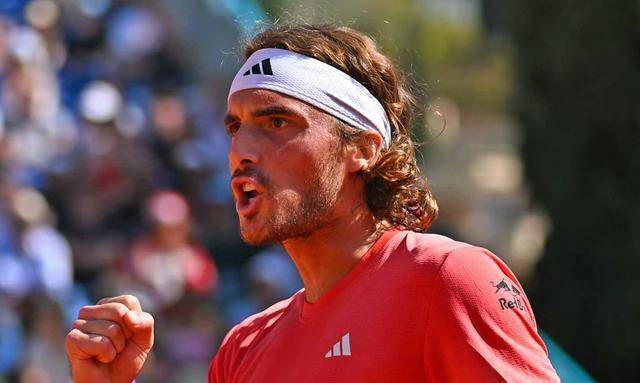 澳大利亚网球队逆转世界网球队,西西帕斯统治全场 澳大利亚网球队逆转世界网球队,西西帕斯统治全场