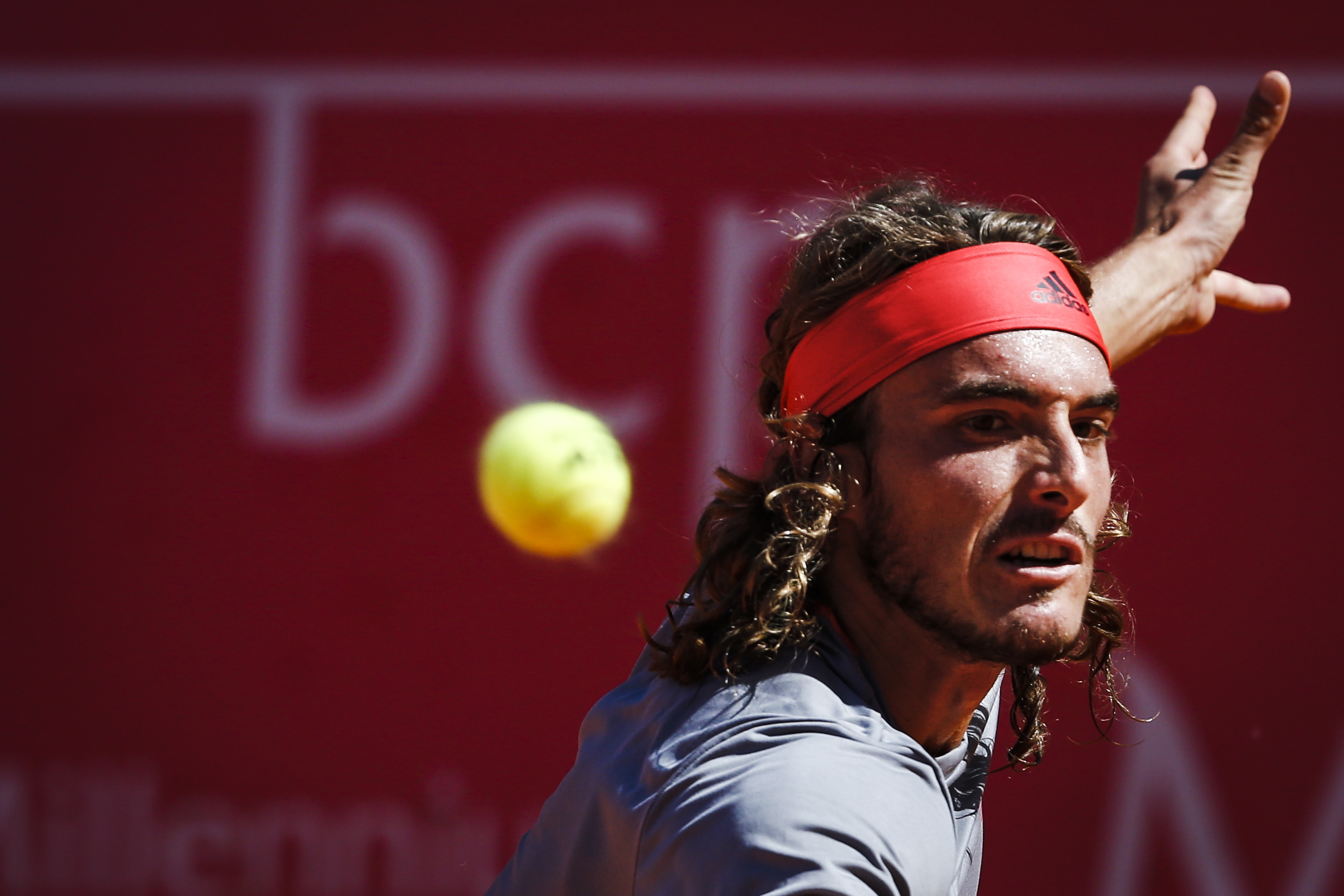 关于澳大利亚网球队完胜西班牙网球队,西西帕斯爆发神勇的信息 关于澳大利亚网球队完胜西班牙网球队,西西帕斯爆发神勇的信息