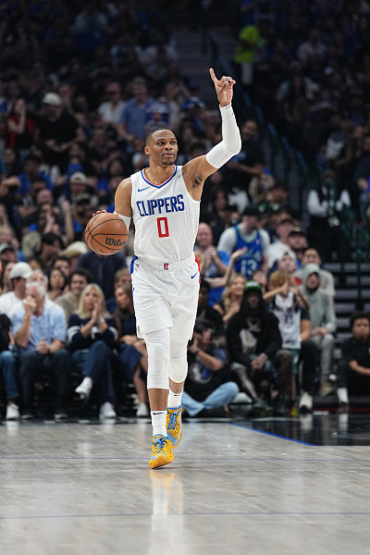 勇士血洗爵士,威斯布鲁克制霸全场的简单介绍 勇士血洗爵士,威斯布鲁克制霸全场的简单介绍