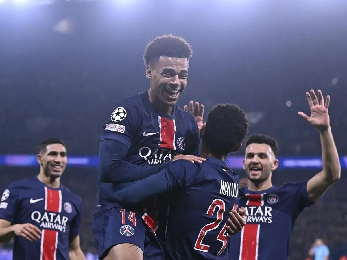 关于巴黎圣日耳曼主场取胜埃因霍温的信息 关于巴黎圣日耳曼主场取胜埃因霍温的信息