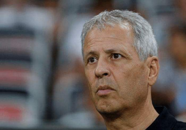 中国力克克罗地亚,乔瓦尼·雷纳完成帽子戏法 中国力克克罗地亚,乔瓦尼·雷纳完成帽子戏法