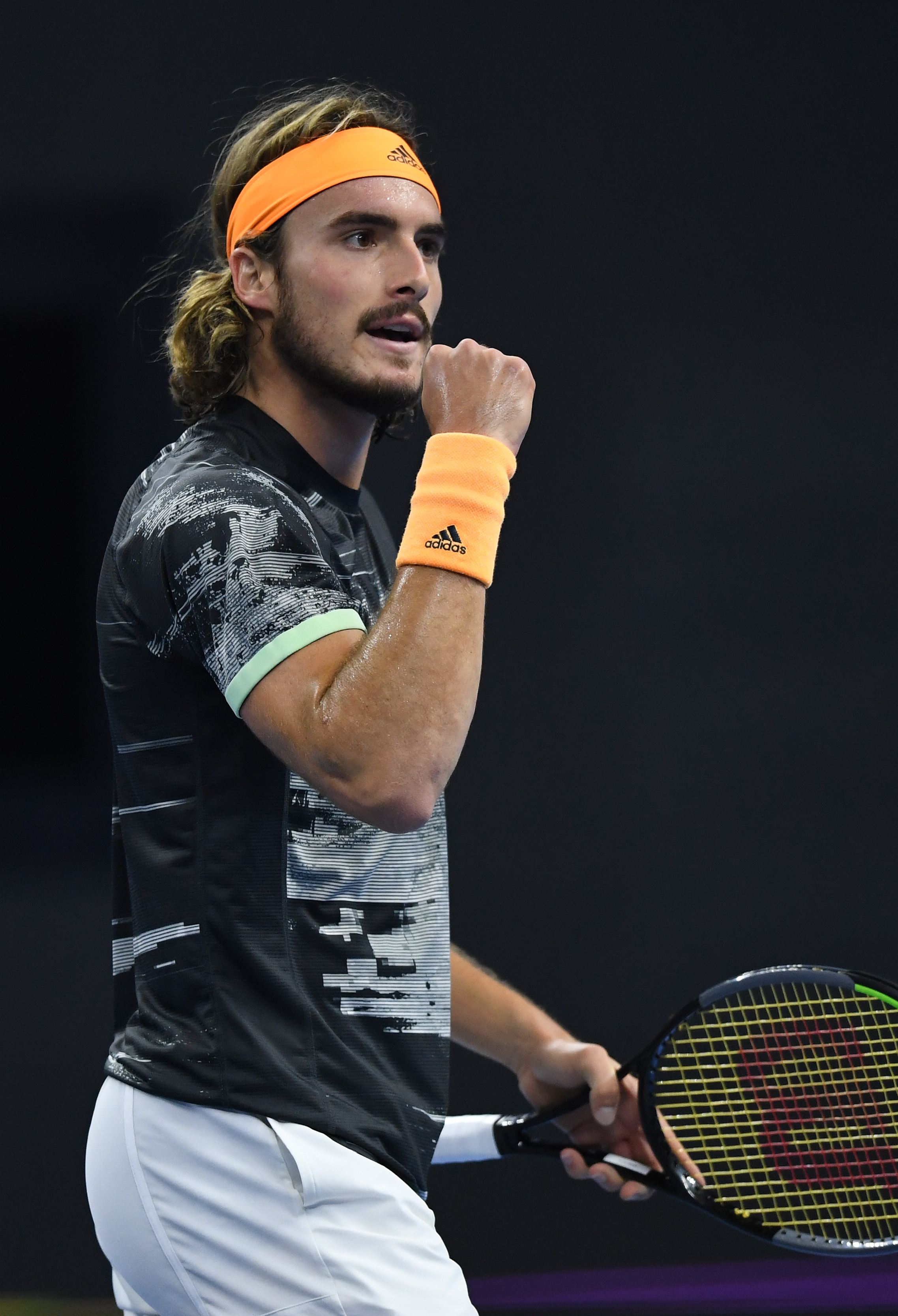 年终总决赛险胜联合杯，西西帕斯统治全场的简单介绍