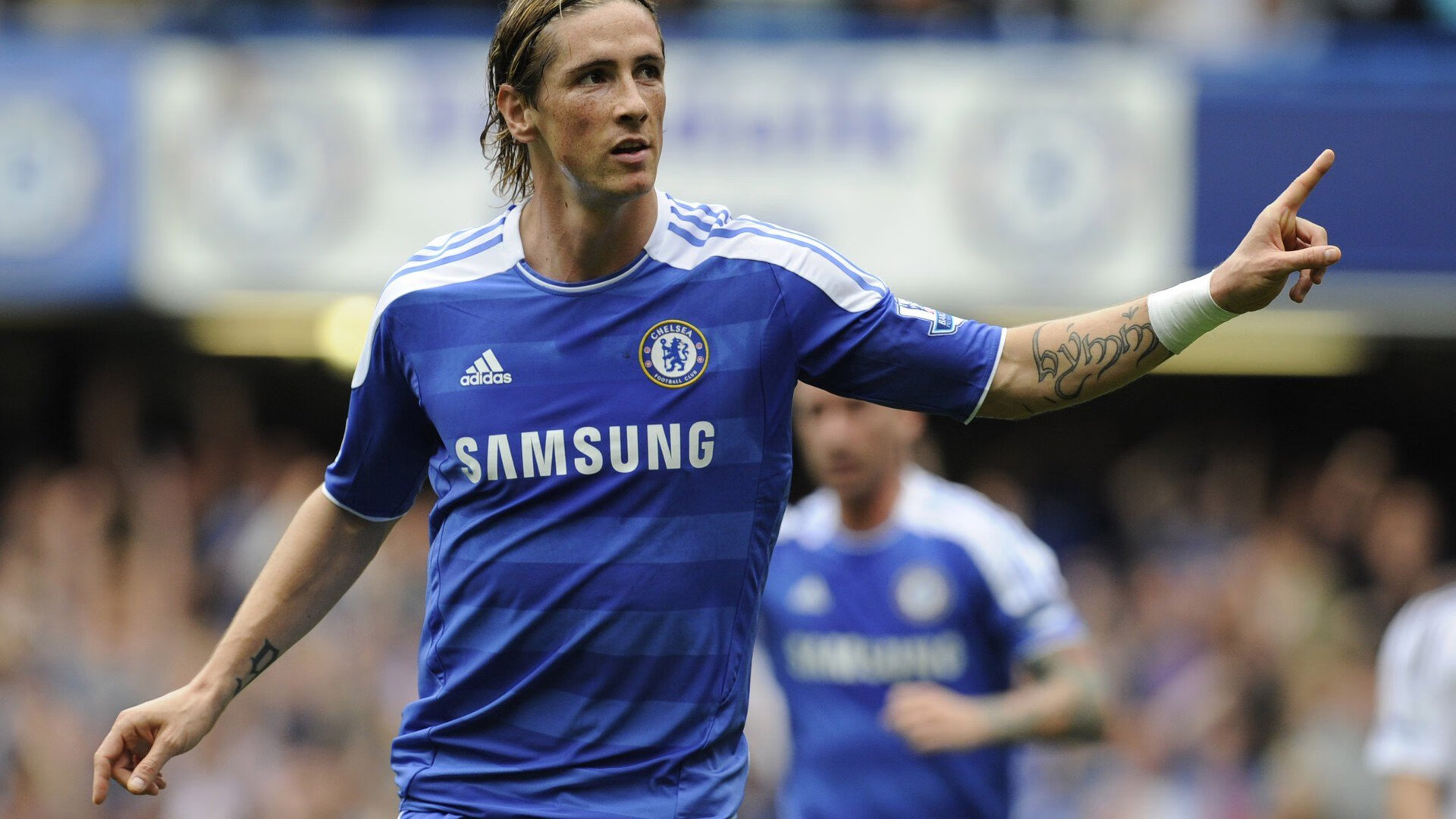 乔治冠军级表现闪耀，湖人连续得分压制奇才展现实力碾压