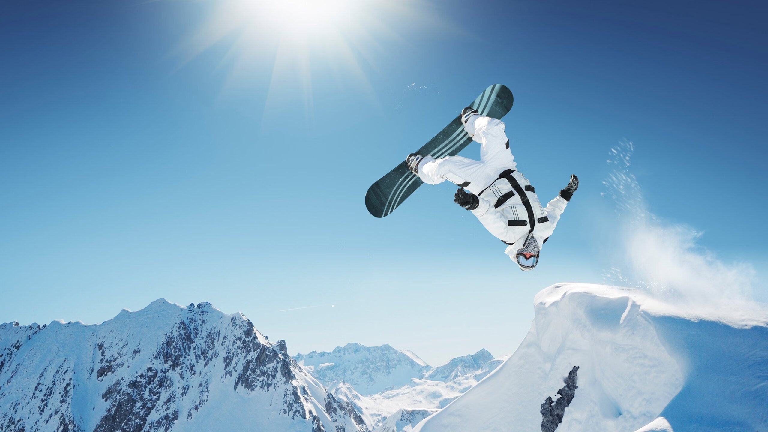 拉文完成自我救赎，上海队全面压制鹈鹕