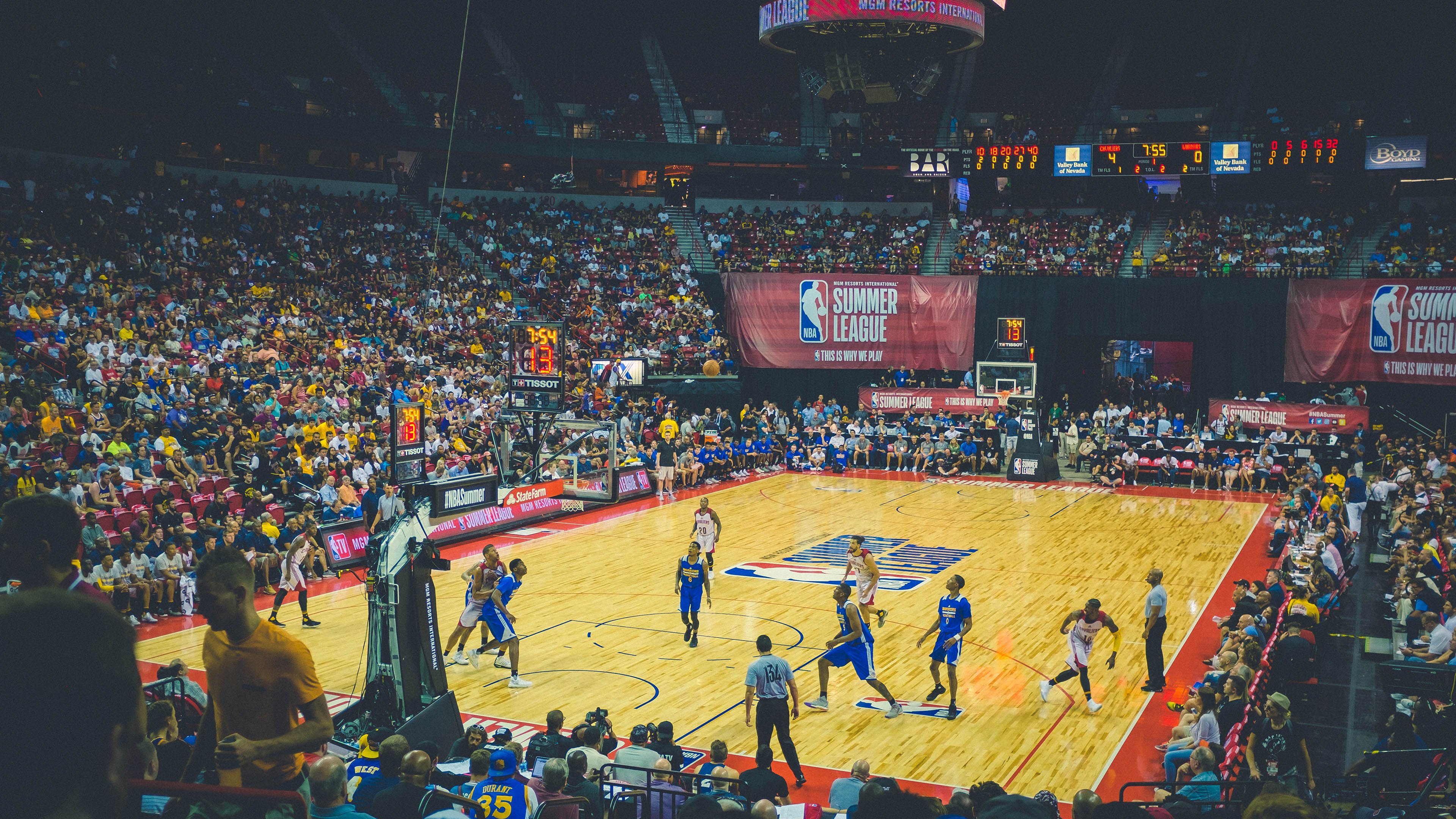 逆转奇迹与纪录之夜，马来西亚队力克丹麦，黄鸭组合刷新历史