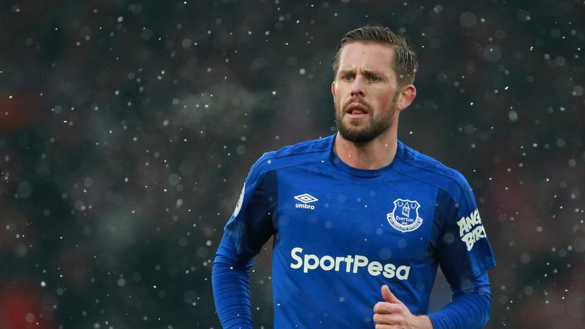 浓眉哥破纪录之夜,灰熊上演惊天逆转尼克斯